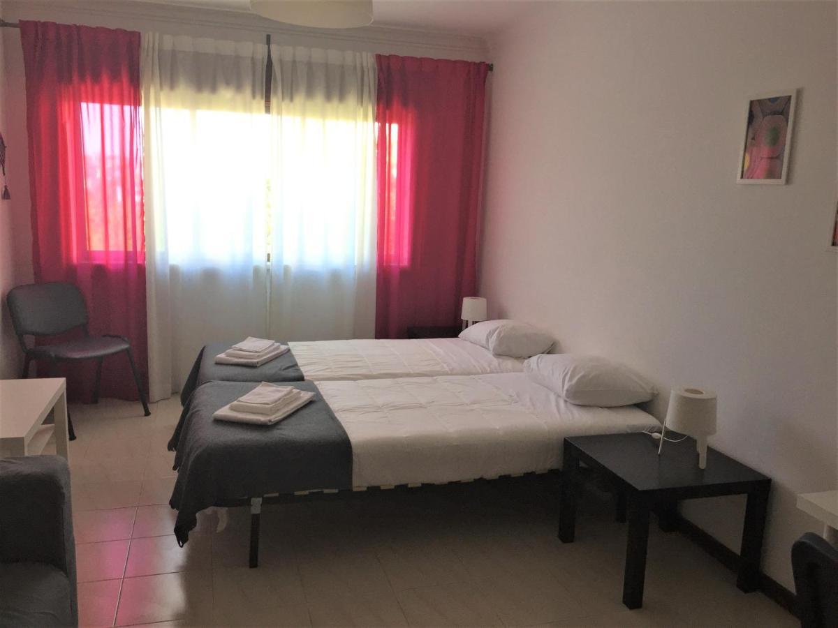 אמאדורה Apartamento Lisboa - Reboleira מראה חיצוני תמונה