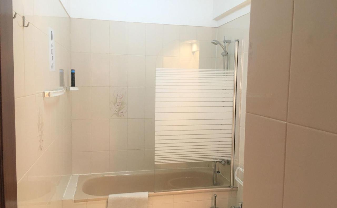 אמאדורה Apartamento Lisboa - Reboleira מראה חיצוני תמונה