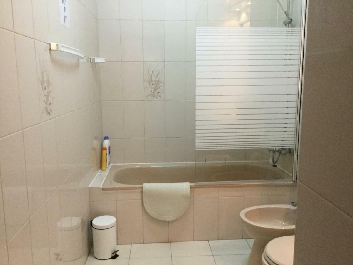 אמאדורה Apartamento Lisboa - Reboleira מראה חיצוני תמונה