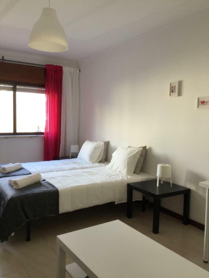 אמאדורה Apartamento Lisboa - Reboleira מראה חיצוני תמונה